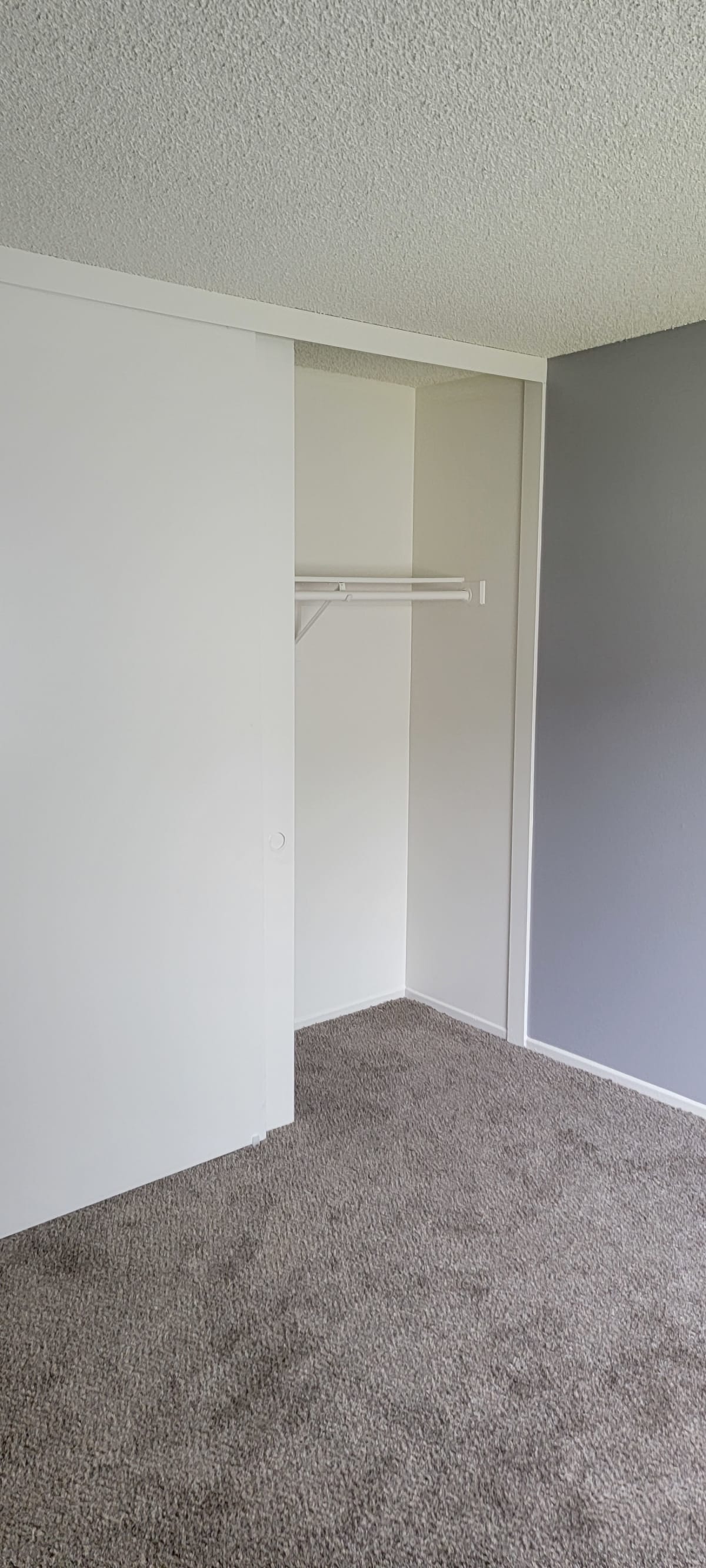 Photos and Video of Grand Oaks Apartments in Lake Elsinore, CA